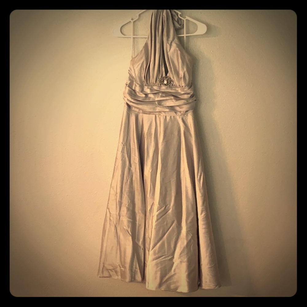 Women’s Marilyn Monroe Style Bridesmaid Dress.